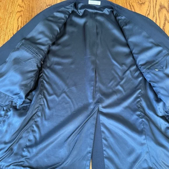 Orvis Men's Navy Blue Blazer - "Tailored in USA" - Size 42 Regular - Heavy Duty! - Picture 6 of 7